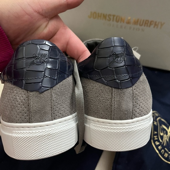 NWB - Johnston & Murphy Italian Suede Sneakers - Size 9.5 - Made in Italy - Picture 4 of 8